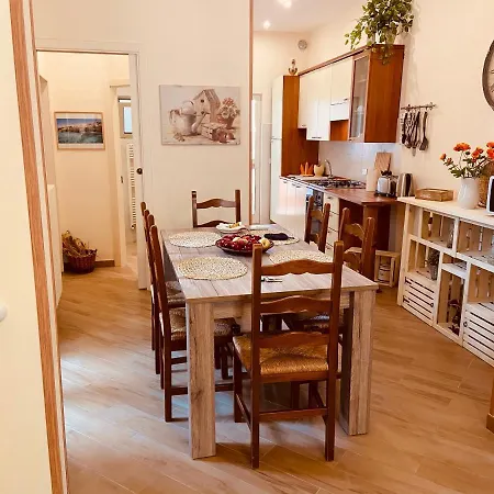 Dimore Di - Il Vico 招待所 4*