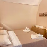 Dimore Di - Il Vico Affittacamere 4*
